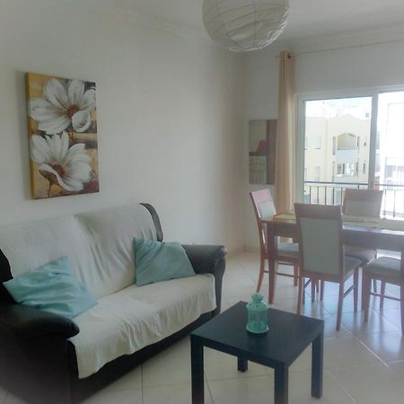 Apartamentos Monica Quarteira Buitenkant foto