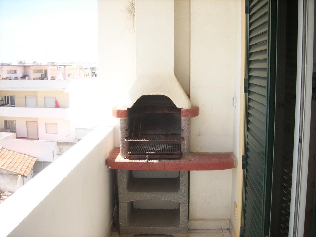Apartamentos Monica Quarteira Buitenkant foto