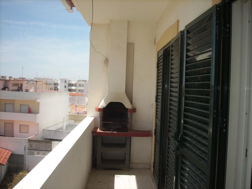 Apartamentos Monica Quarteira Buitenkant foto