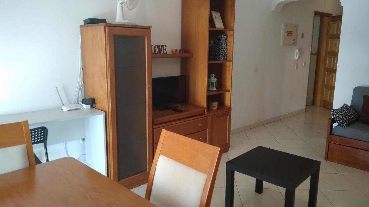 Apartamentos Monica Quarteira Buitenkant foto