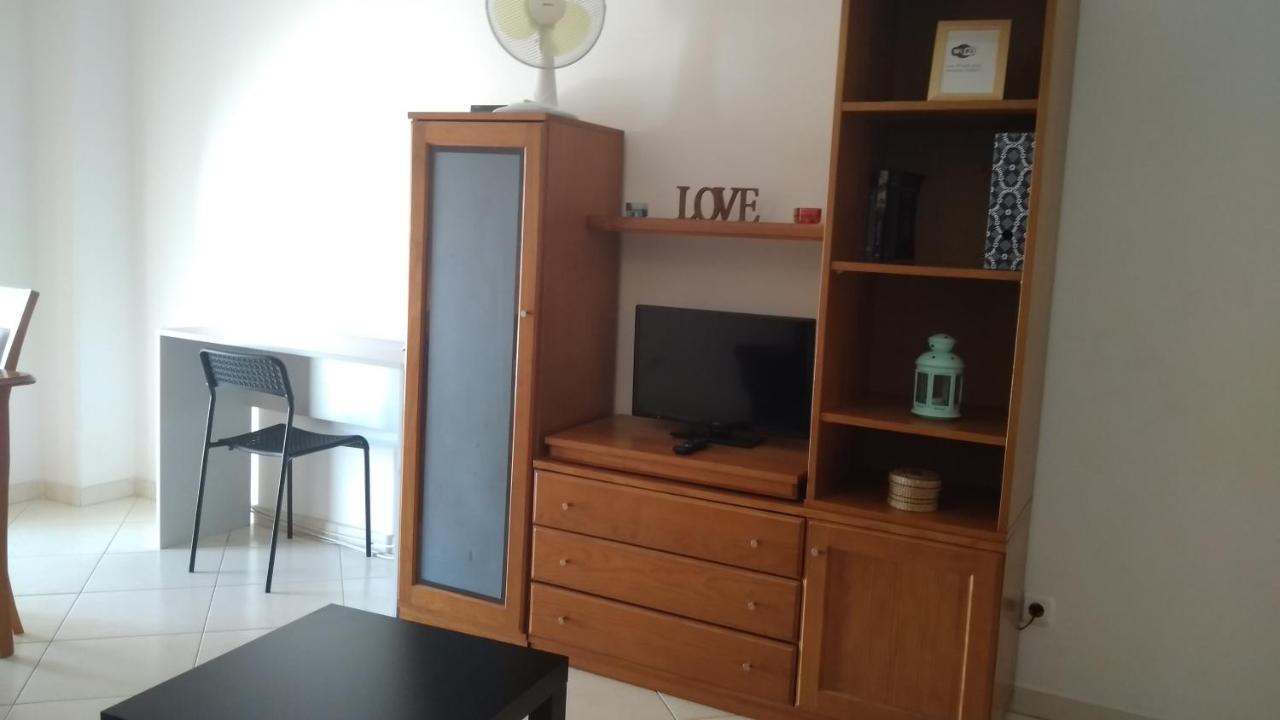 Apartamentos Monica Quarteira Buitenkant foto
