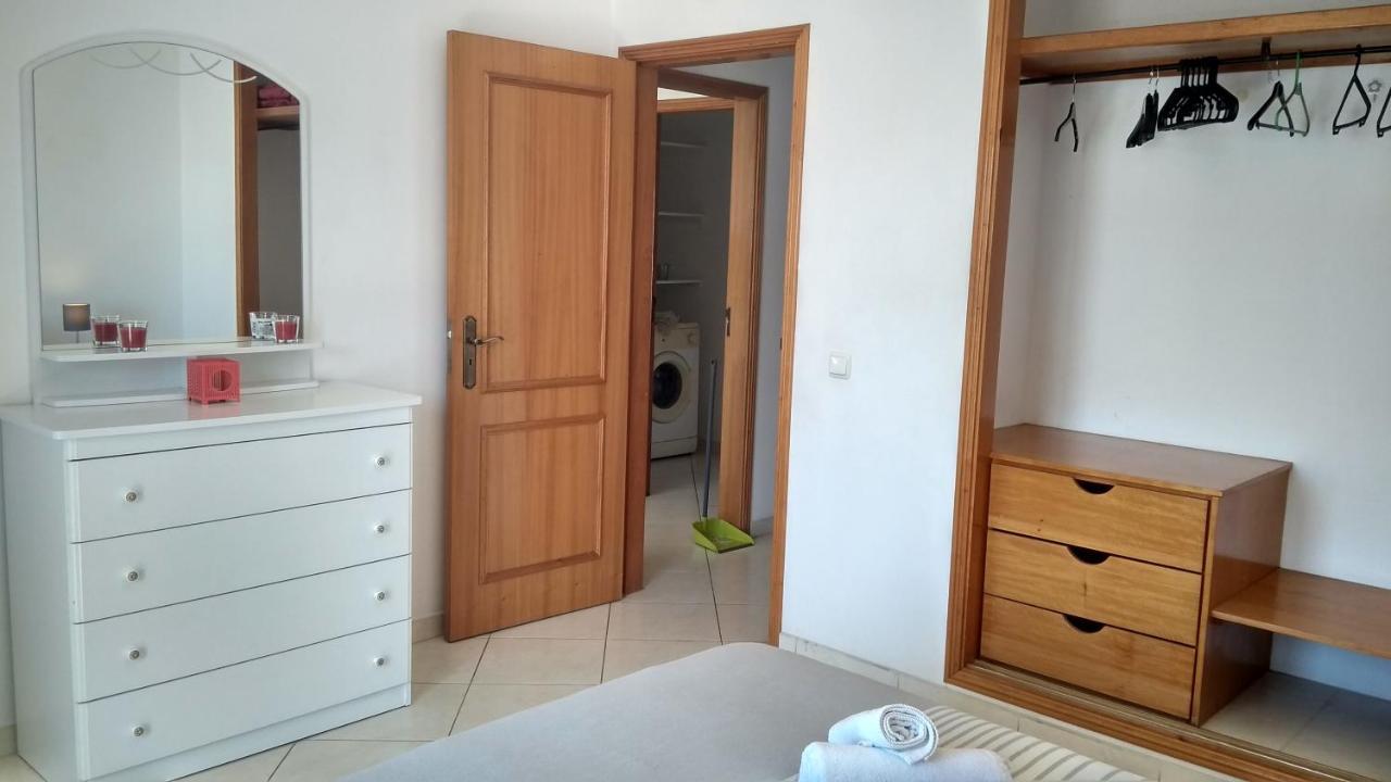 Apartamentos Monica Quarteira Buitenkant foto